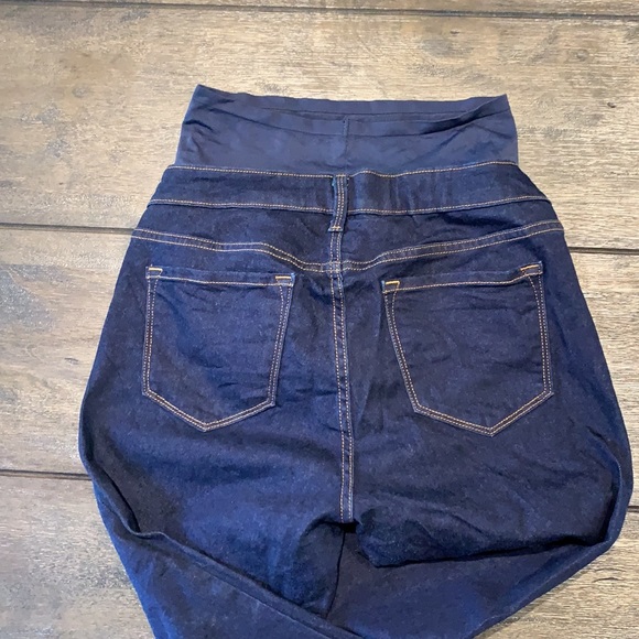 Old Navy Rock Star Maternity Jeans - Picture 3 of 3